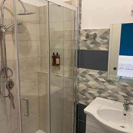 Maison d'hôtes La Bussola Airport Affitta 3*