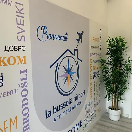 Maison d'hôtes La Bussola Airport Affitta 3*