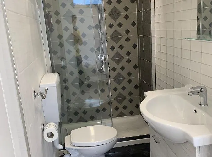 Affittacamere La Bussola Airport Affitta